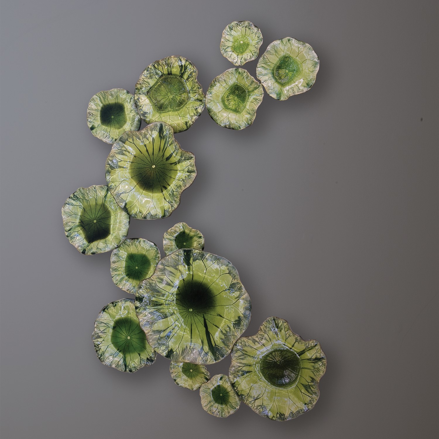 FREE FORMED LILY PLATE-GREEN-MED