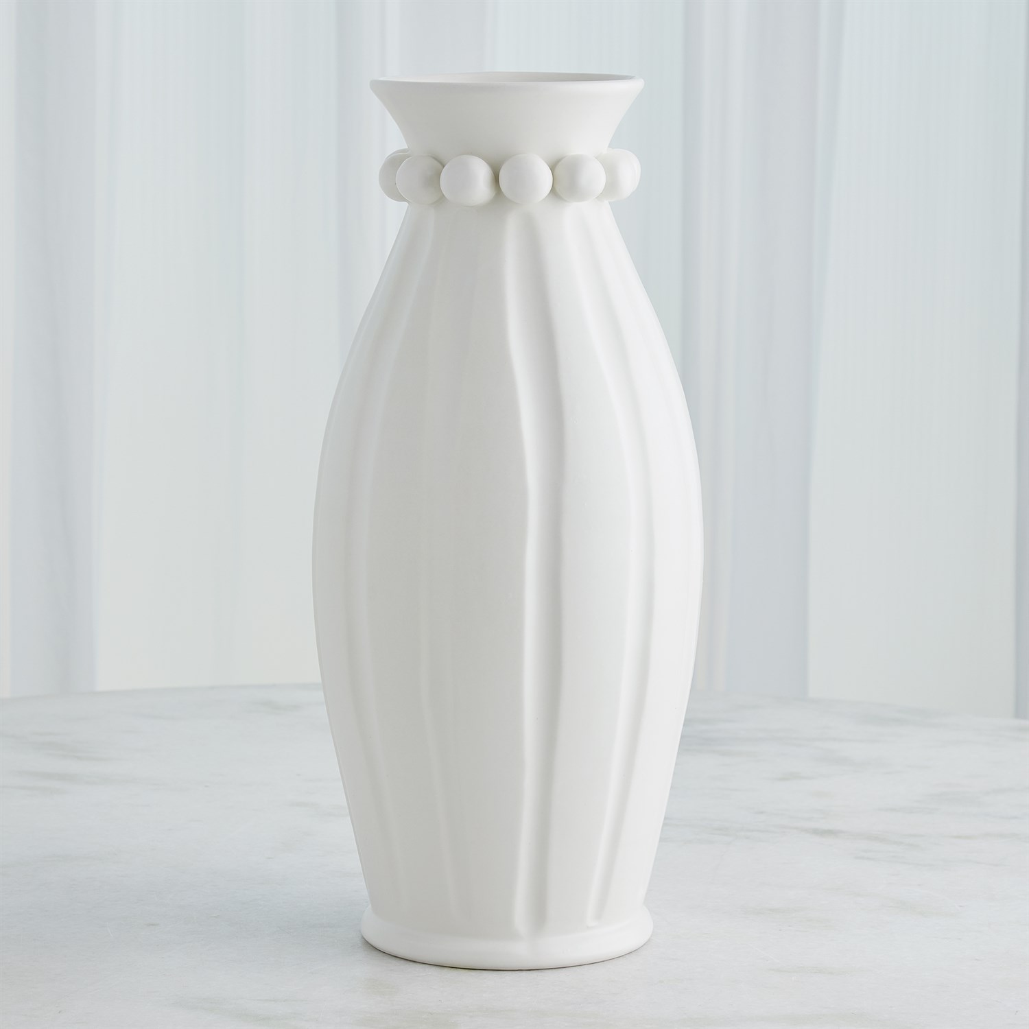 PEARL VASE-MATTE WHITE