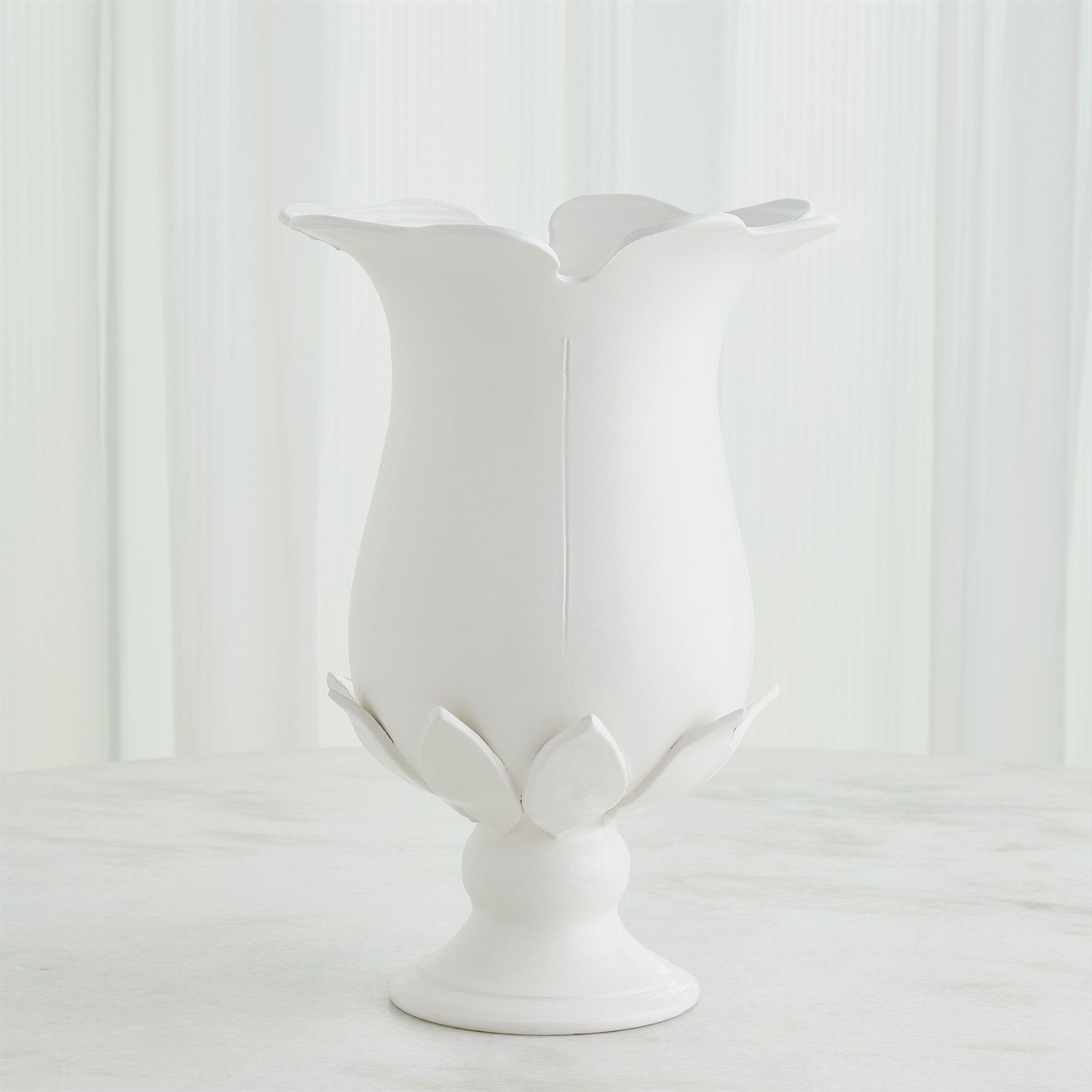 BLOSSOM VASE-MATTE WHITE-MED