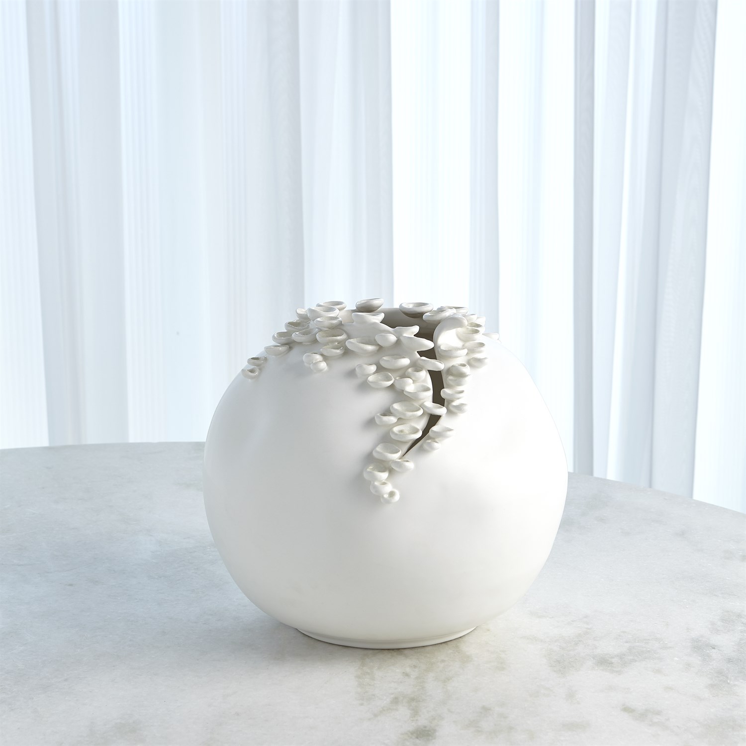 CASCADING REEF VASE-WHITE-SHORT