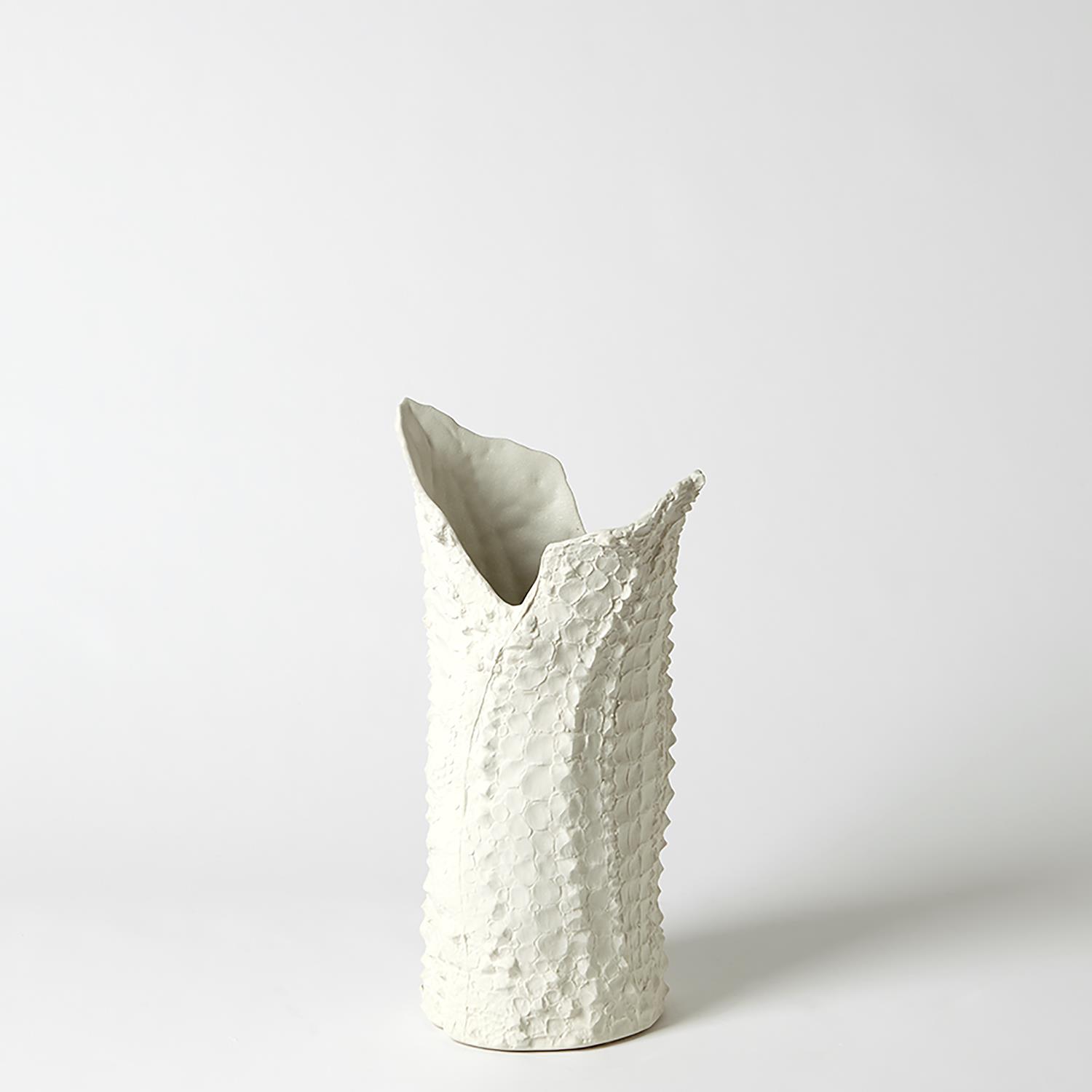 CROCODILE VASE-MATTE WHITE-SM