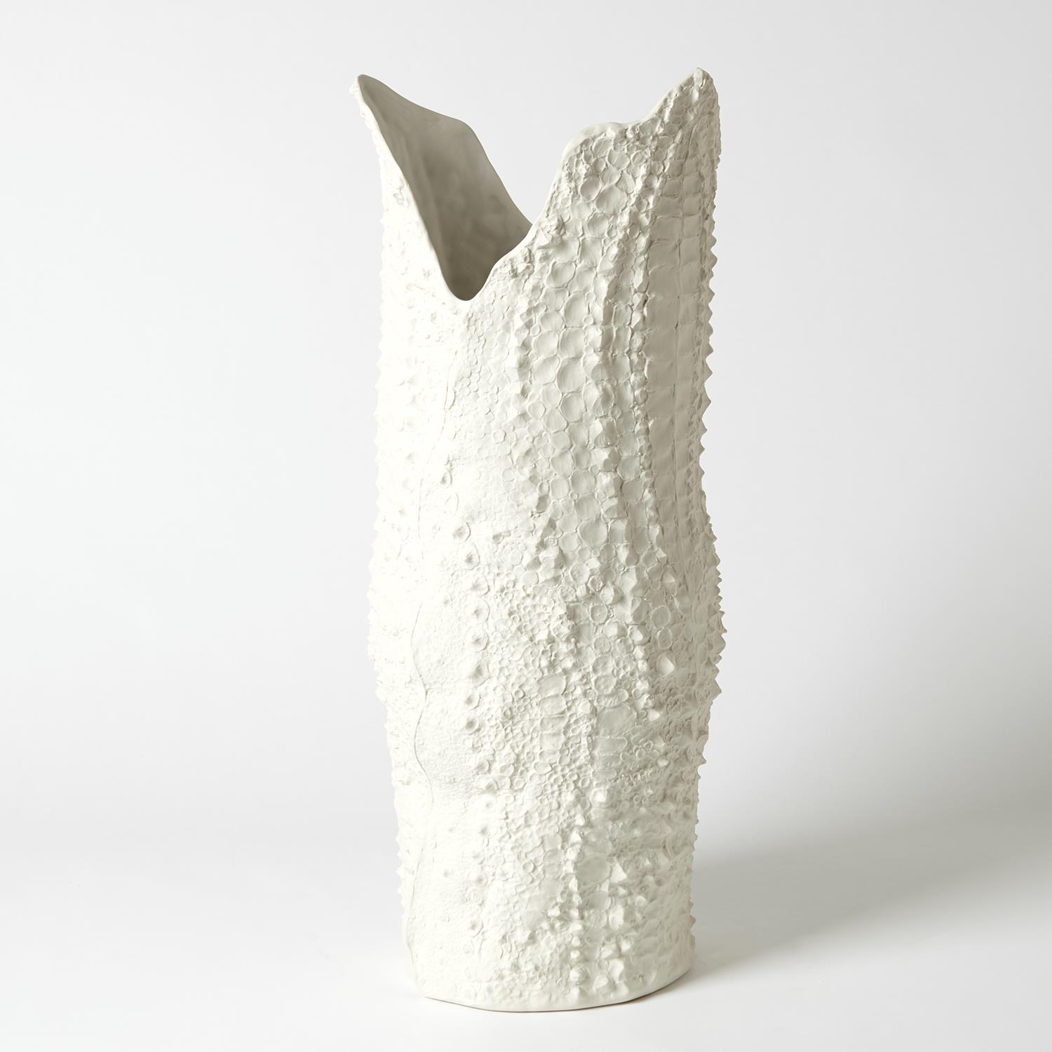 CROCODILE VASE-MATTE WHITE-LG