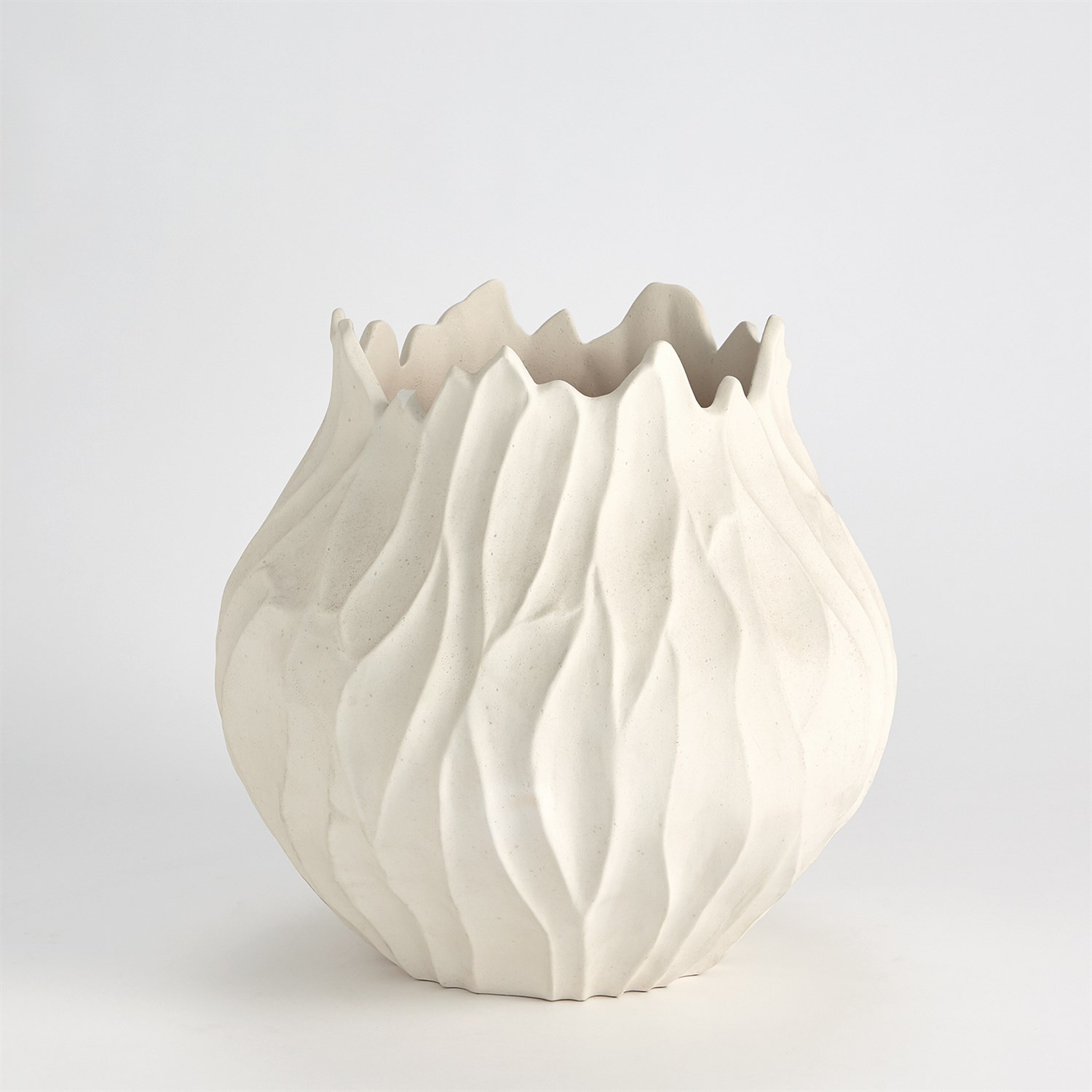 BLOOM VASE ROUND-MATTE WHITE