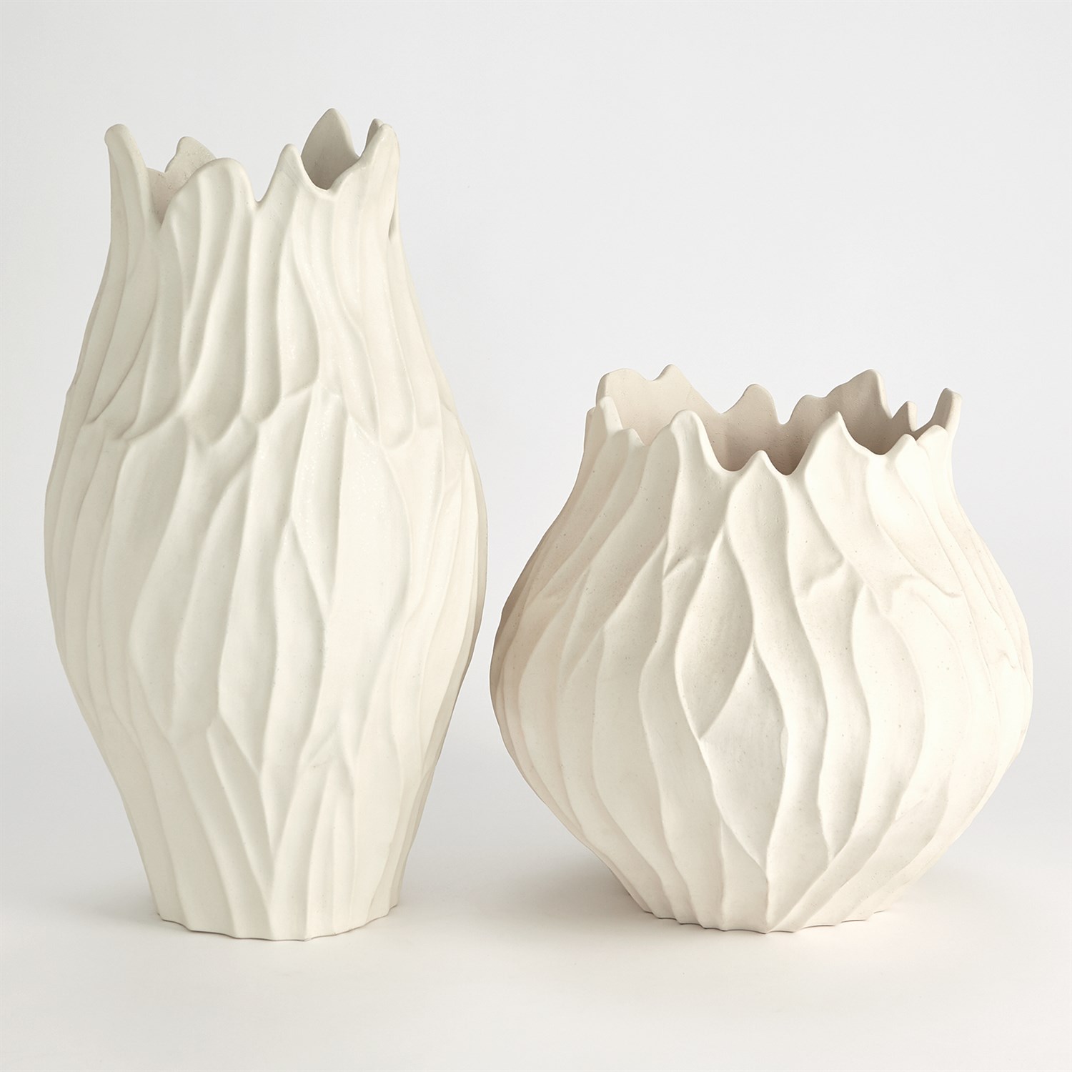 BLOOM VASE ROUND-MATTE WHITE