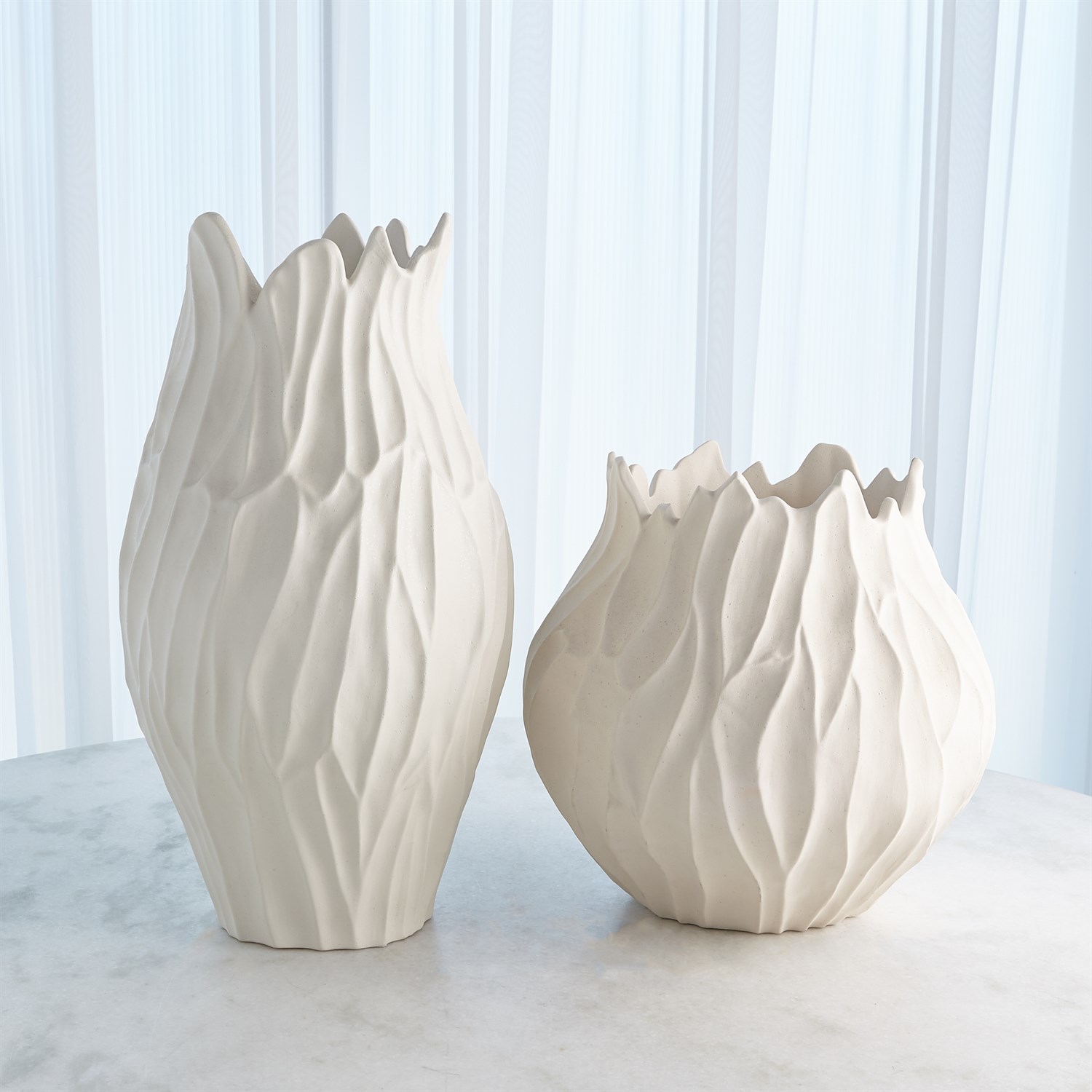 BLOOM VASE ROUND-MATTE WHITE