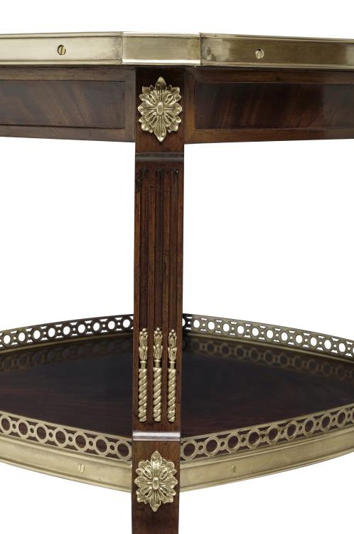 GALLERY END TABLE